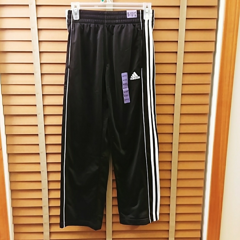 NWT boys Adidas black sweatpants. Medium 10-12